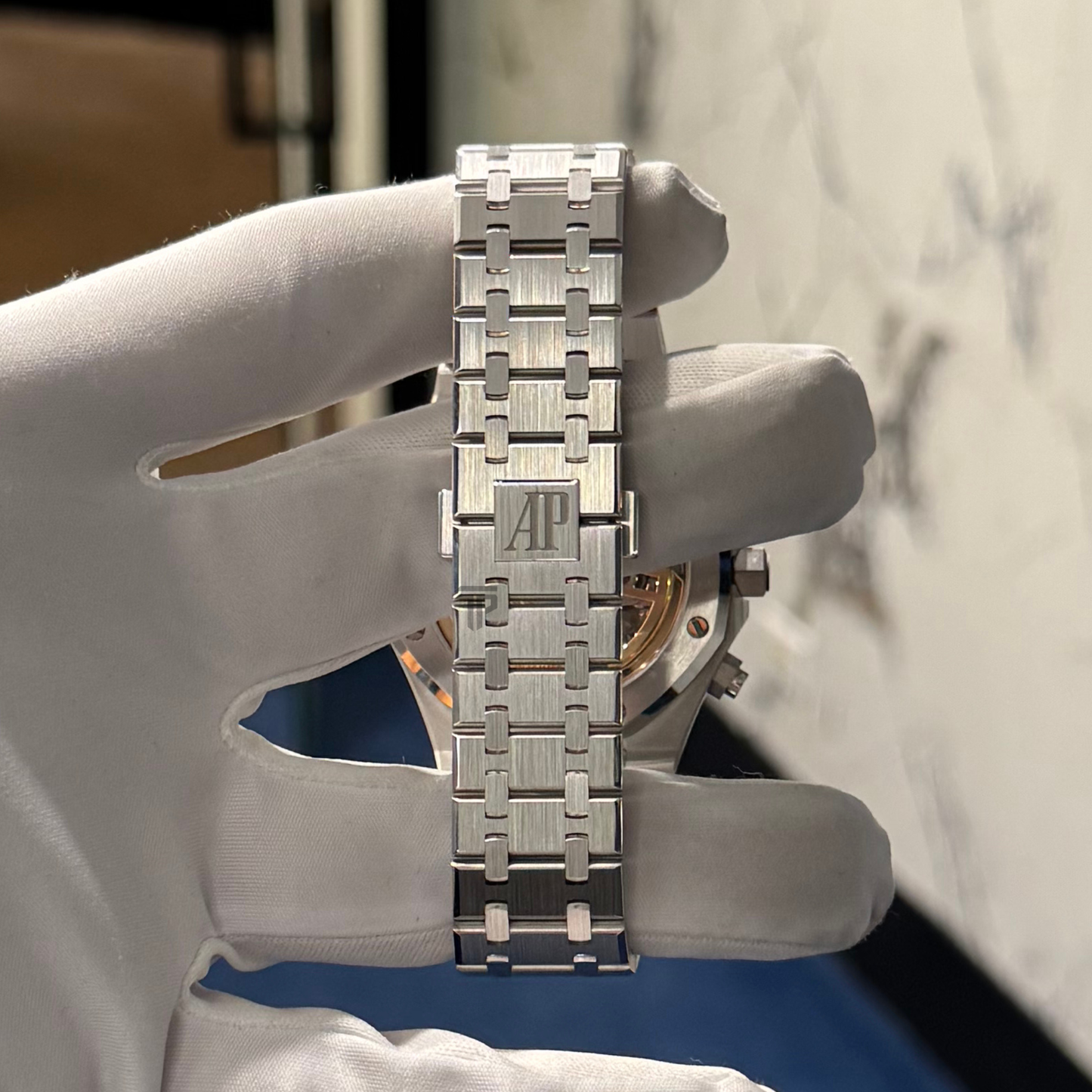 Audemars Piguet Royal Oak Chronograph Ref. 26240BC.SS.1320BC.01 41MM White Gold Blue Dial JAPAN EDITION with Factory Set Sapphire Bezel