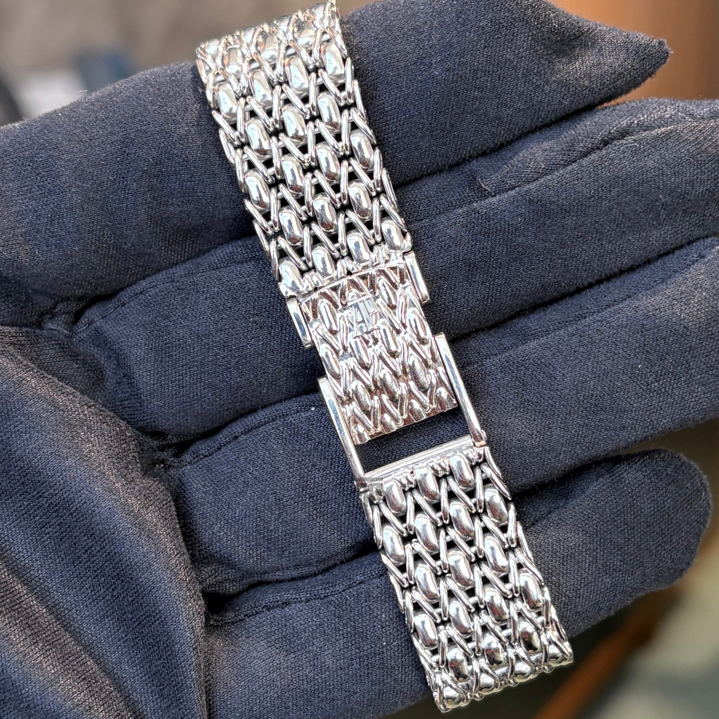 Audemars Piguet "FEATHER" Ref. 56455BC 18KT White Gold Diamond Pave Dial with Diamond Bezel Quarts Sapphire Markers