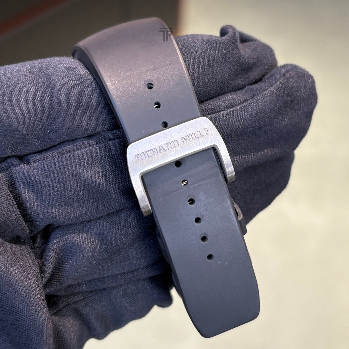 Richard Mille RM33-01 Titanium "Extra Flat"