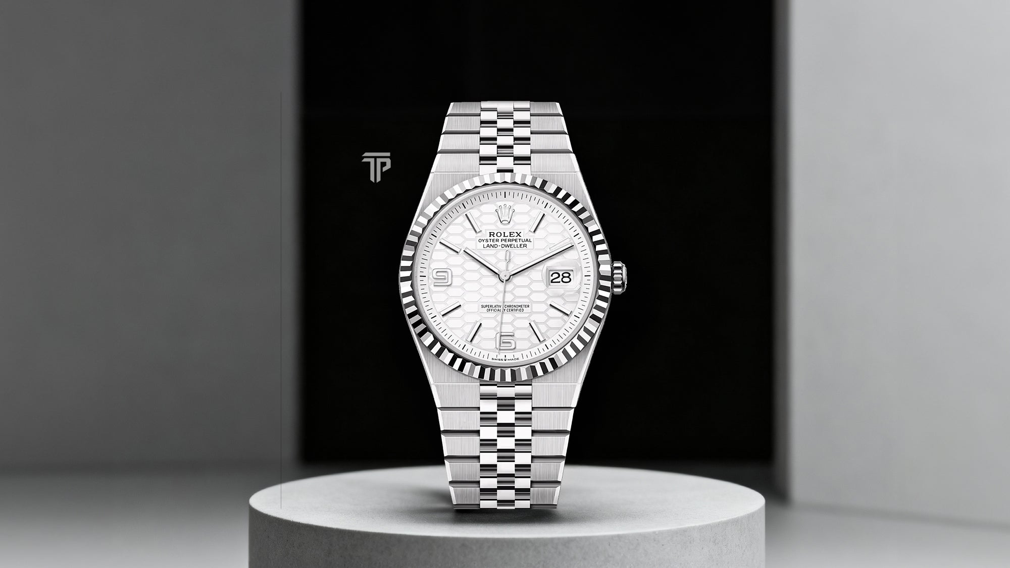 Rolex 2025 releases Land-Dweller with calibre 7135 and sapphire caseback