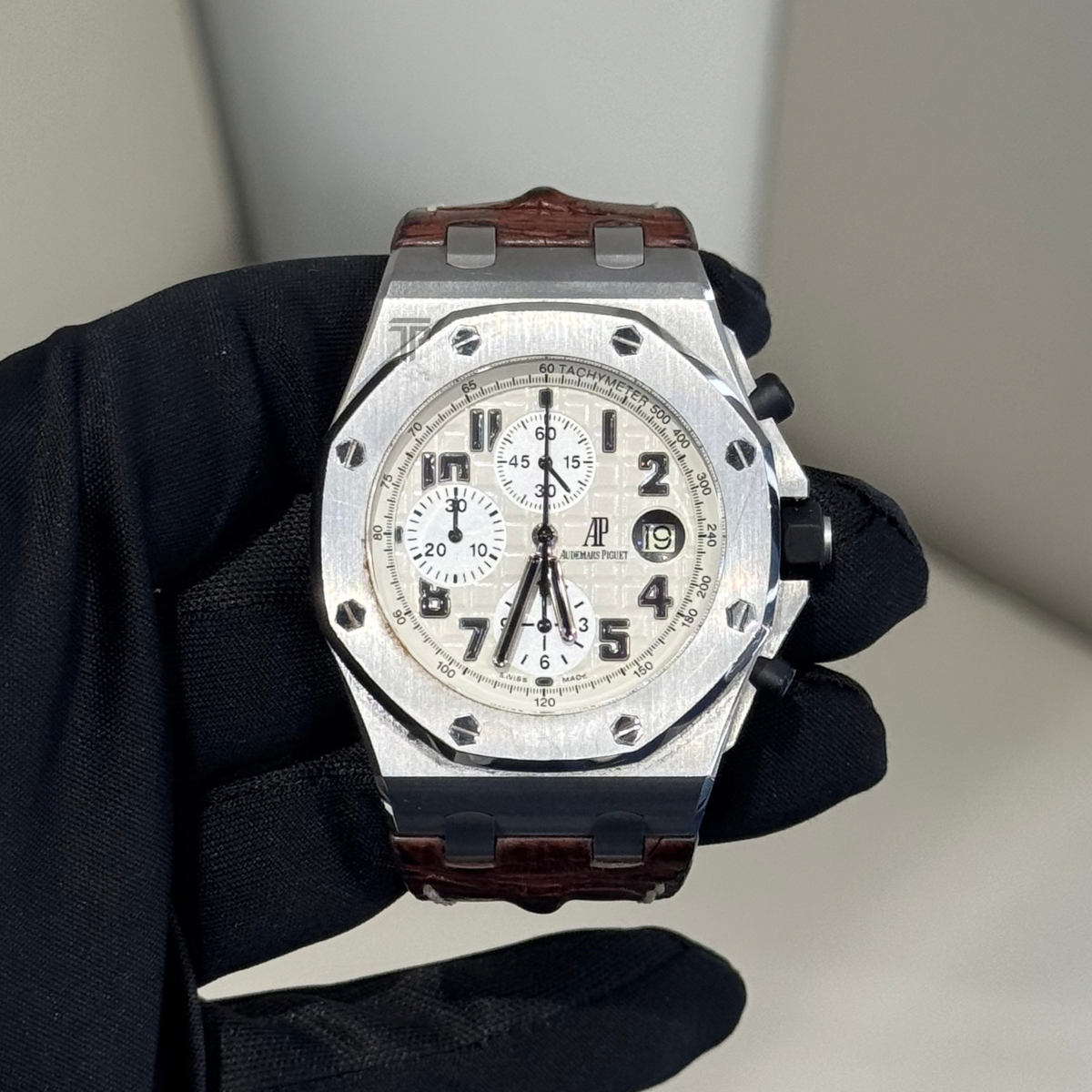 Audemars Piguet Offshore Ref. 26170ST.OO.D091CR.01 42MM Stainless Steel Cream Dial on Leather Complete