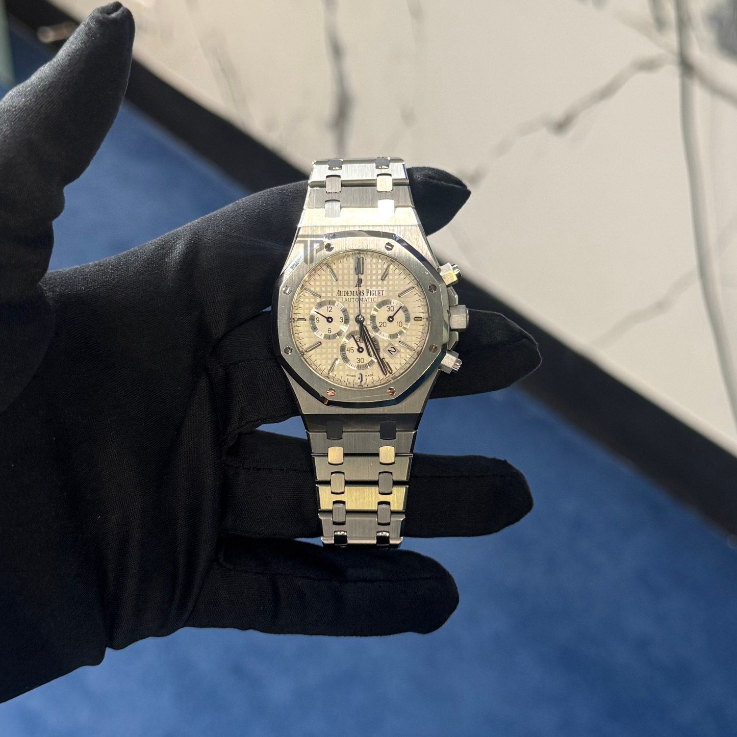 Audemars Piguet Royal Oak Chronograph Ref. 26320ST.OO.1220ST.02 41MM Stainless Steel White Dial