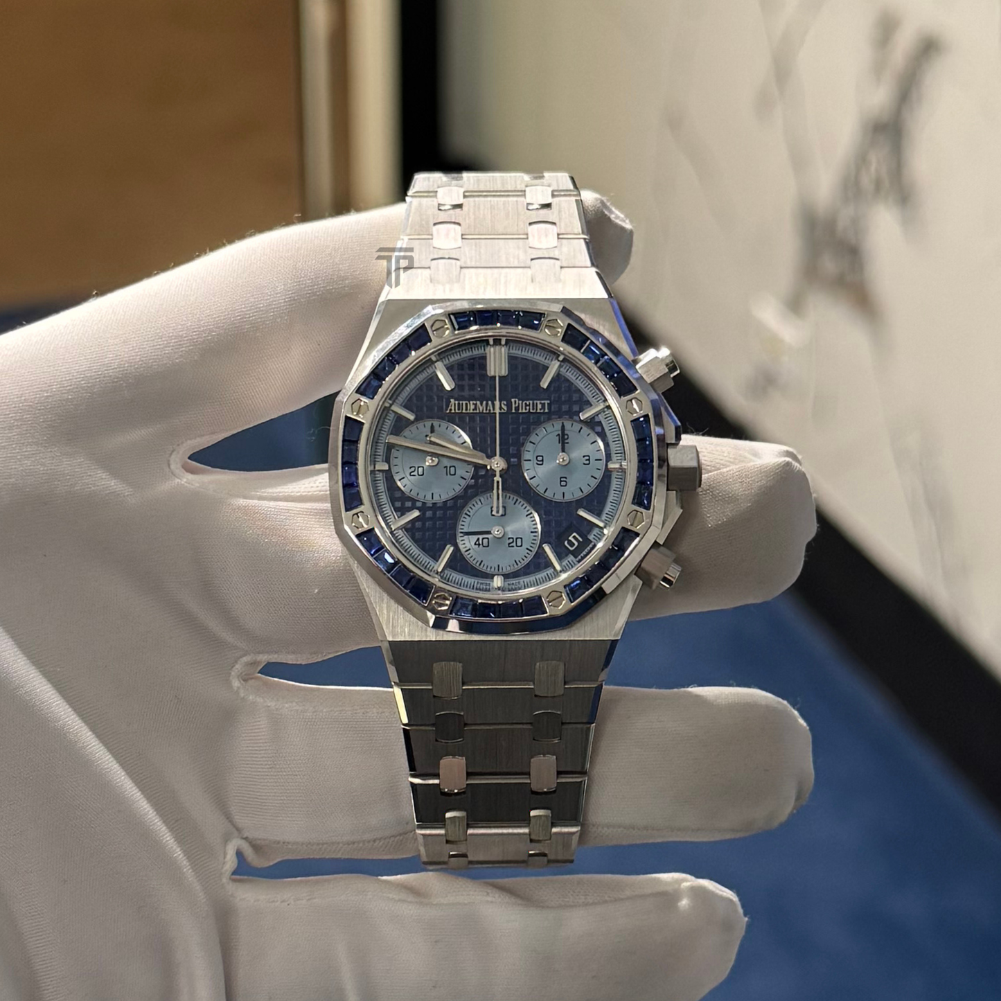 Audemars Piguet Royal Oak Chronograph Ref. 26240BC.SS.1320BC.01 41MM White Gold Blue Dial JAPAN EDITION with Factory Set Sapphire Bezel