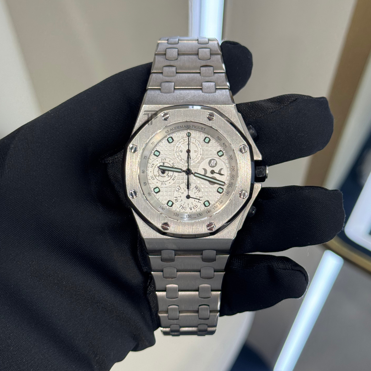 Audemars Piguet Royal Oak Offshore Ref. 25854TI.OO.1150TI.01 Titanium 42MM White Dial