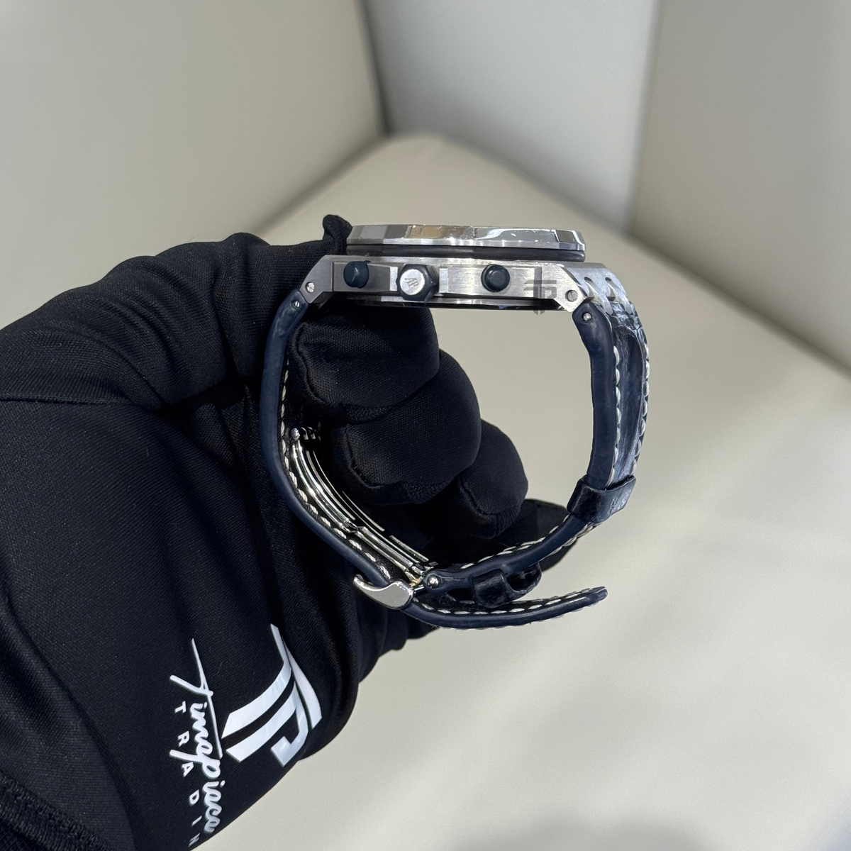 Audemars Piguet Royal Oak Offshore Ref. 26170ST.OO.D305CR.01 42MM Stainless Steel Navy with White Dial/Blue Subdials