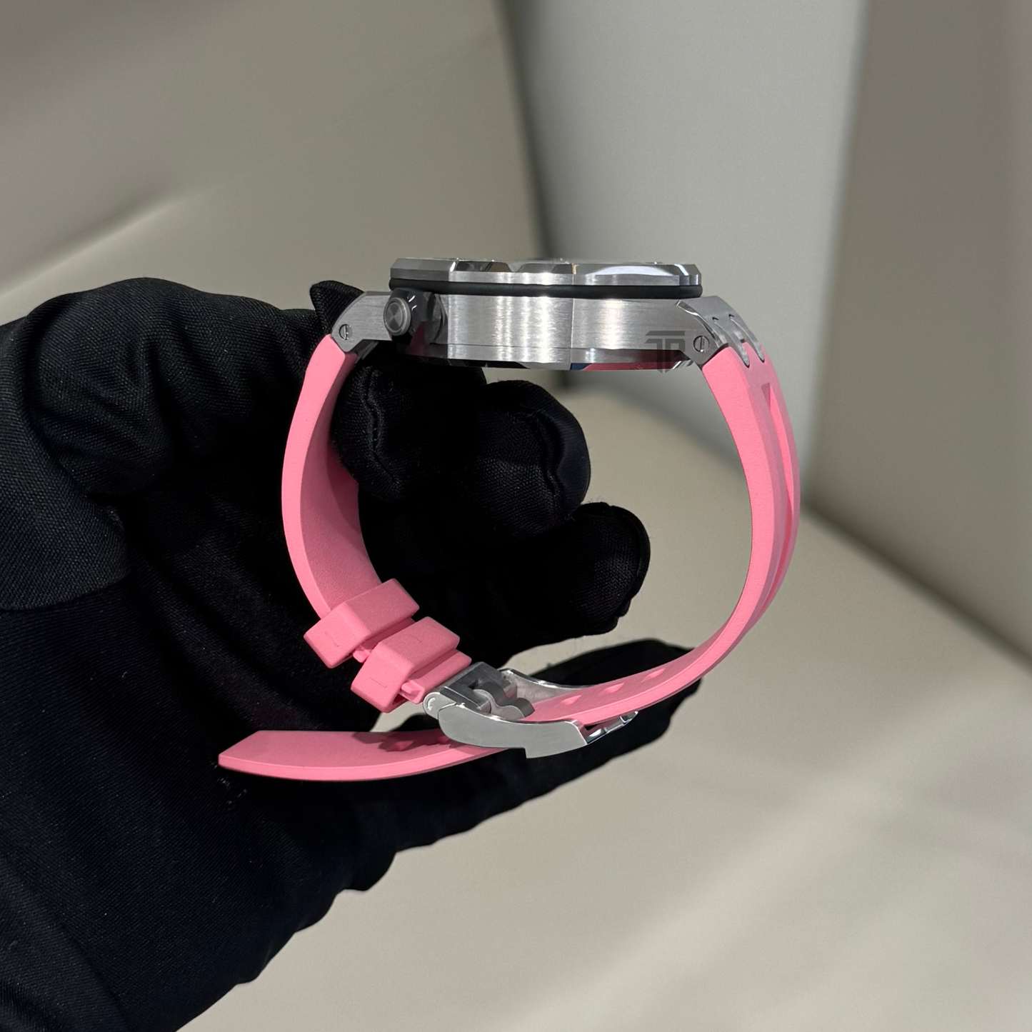Audemars Piguet Royal Oak Offshore Diver Ref. 15720ST.OO.A010CA.01 42mm Stainless Steel (Pink and Black)