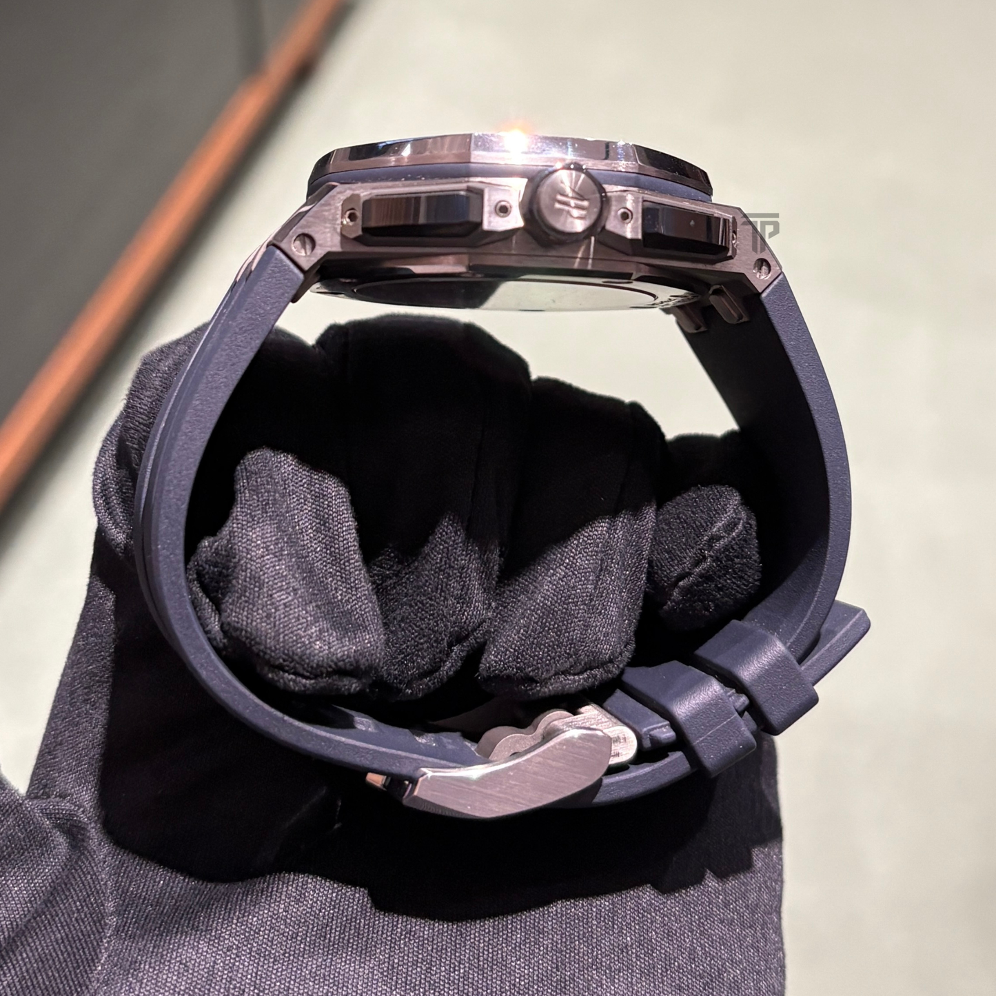 Audemars Piguet Royal Oak Offshore Ref. 26420TI.OO.A027CA.01 43MM Titanium Blue Dial/White Subdials