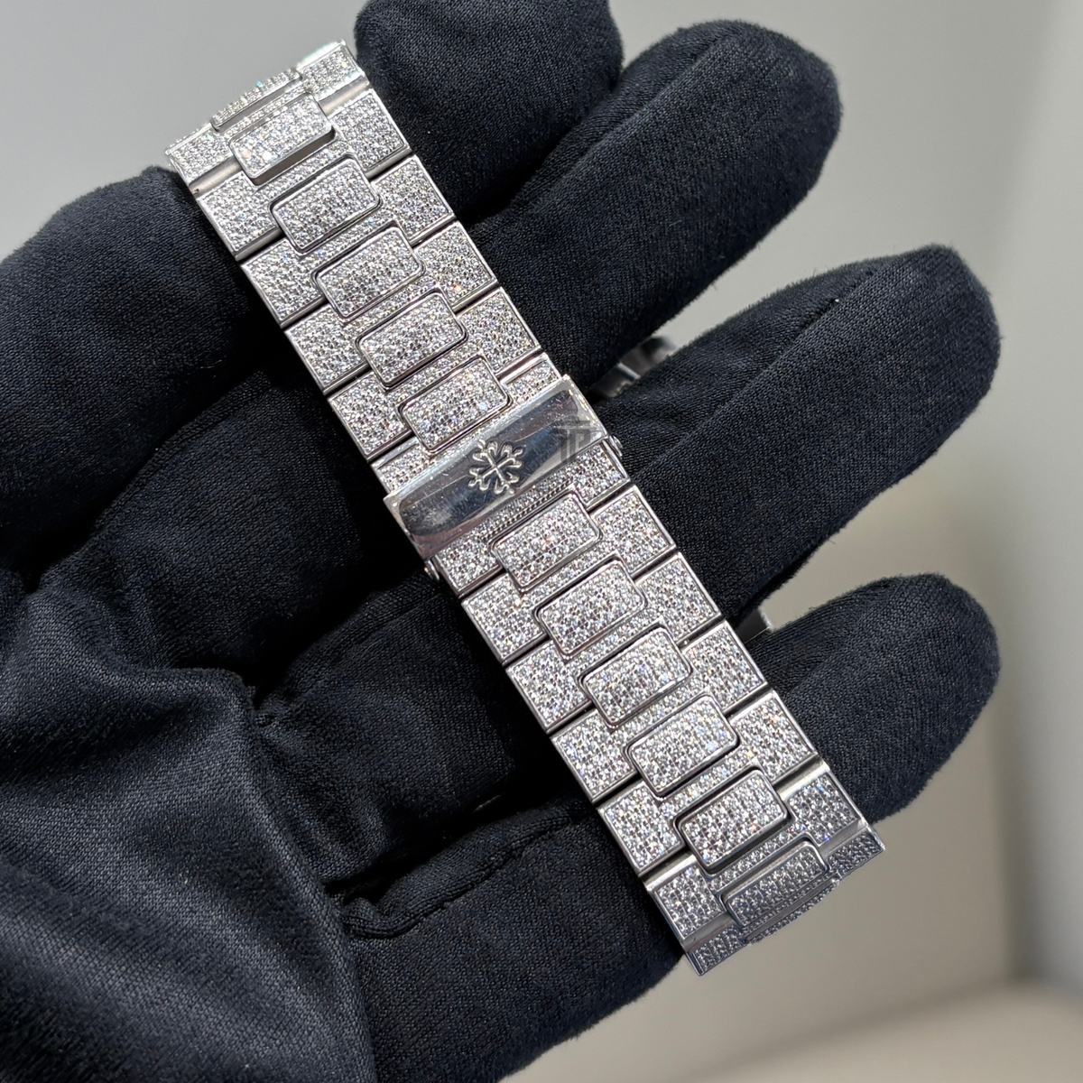 Patek Philippe Nautilus Ref. 5719/1G-001 White Gold Full Factory Set
