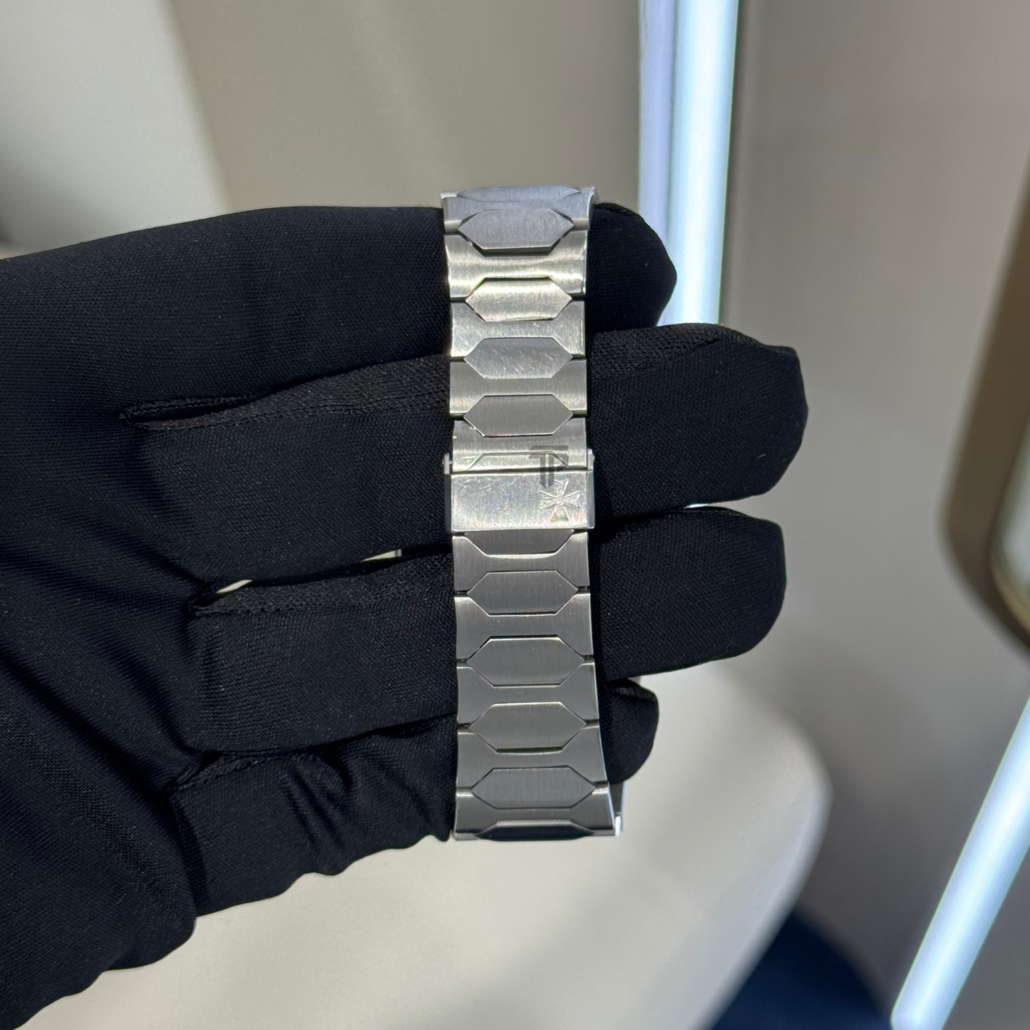 Vacheron Constantin Ref. 44018/411 “222” 39mm Jumbo Ghost Dial