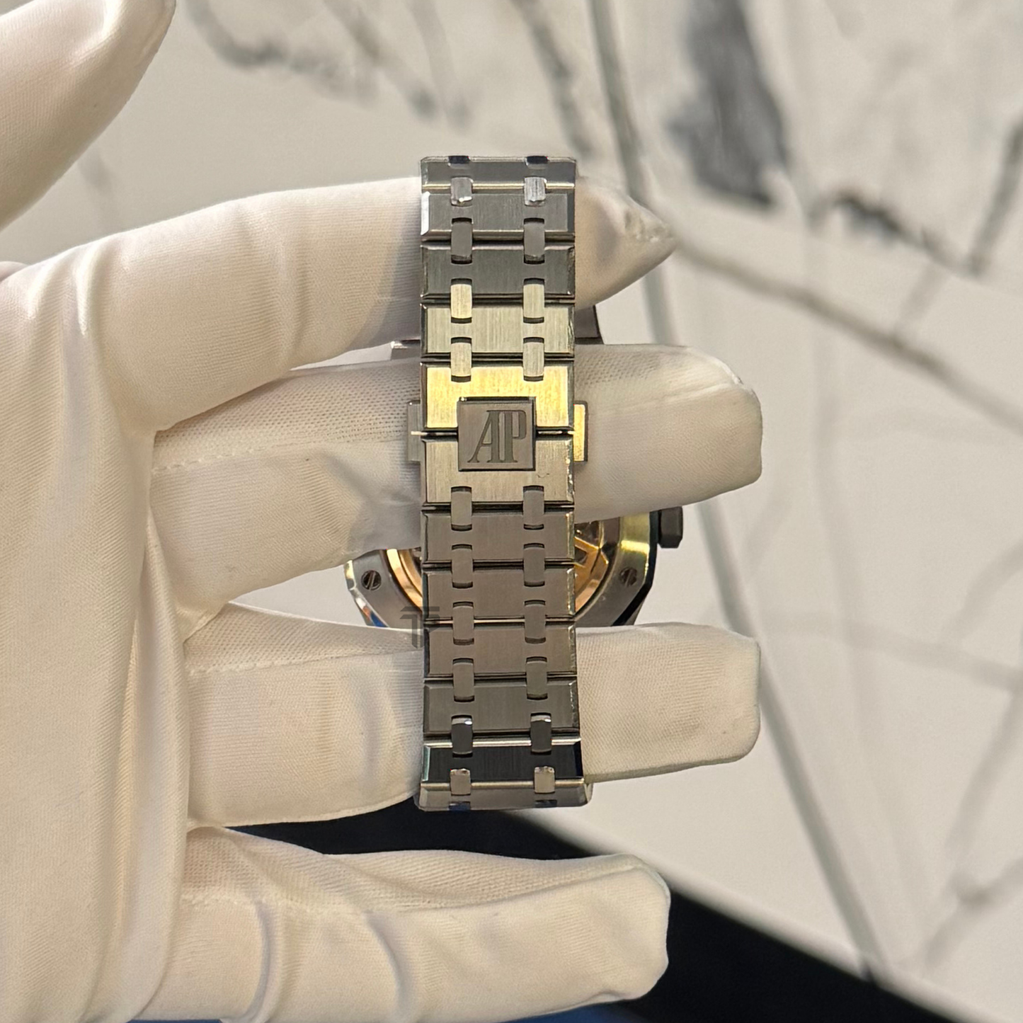 Audemars Piguet Royal Oak Ref. 15510ST.OO.1320ST.04 41MM Stainless Steel Khaki Green Dial