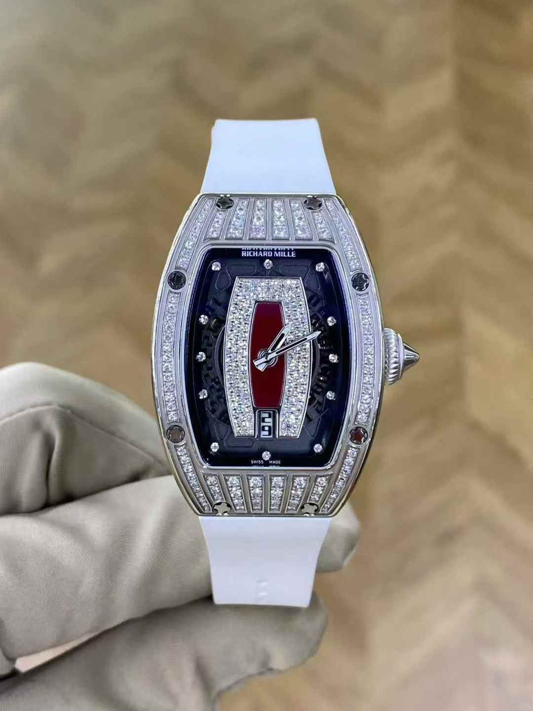 RM007 White Gold Med Set Diamonds 2013 Complete Set